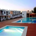 Ocean View Residences 4* אלבופיירה